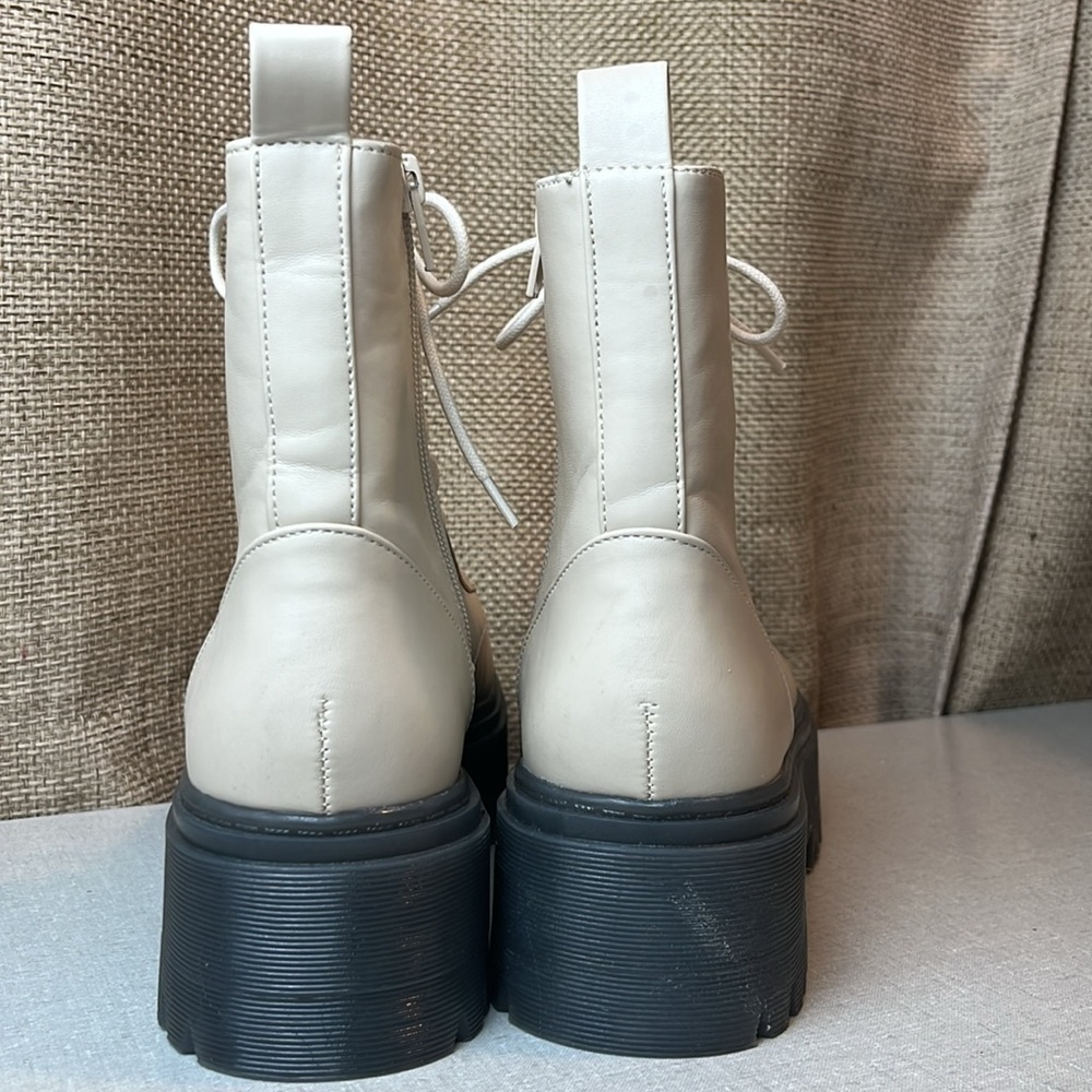 YOKI WOMEN’S platform tan combat lace up zip up boots size 7.5. - Picture 6 of 12